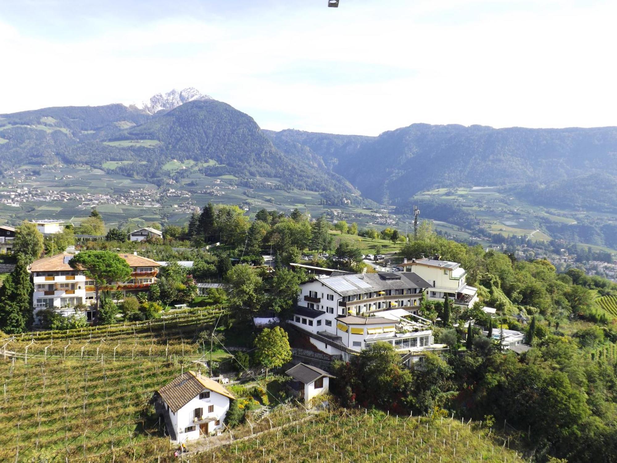 Hotel Bellevue Tirolo Esterno foto