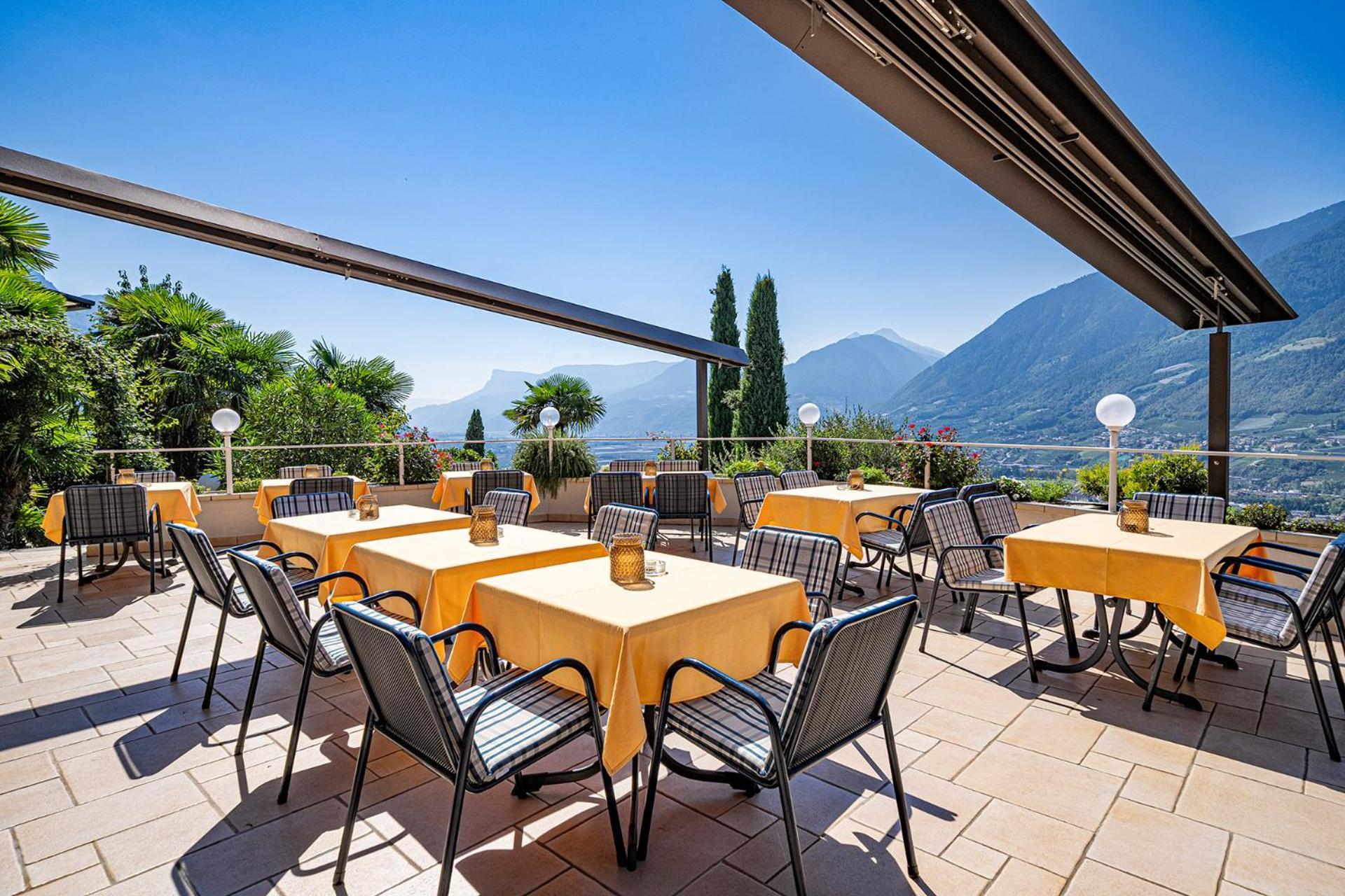 Hotel Bellevue Tirolo Esterno foto