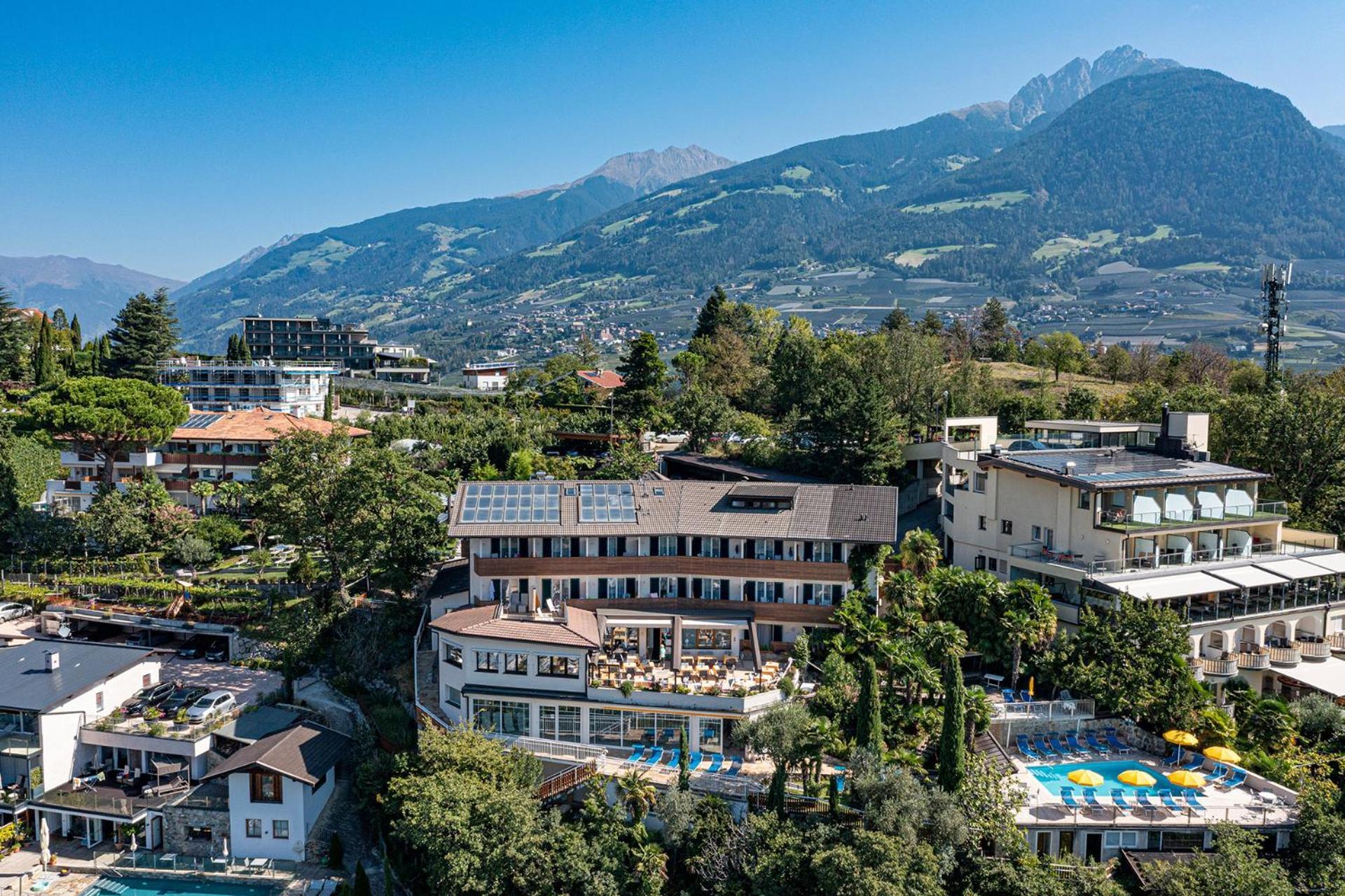 Hotel Bellevue Tirolo Esterno foto